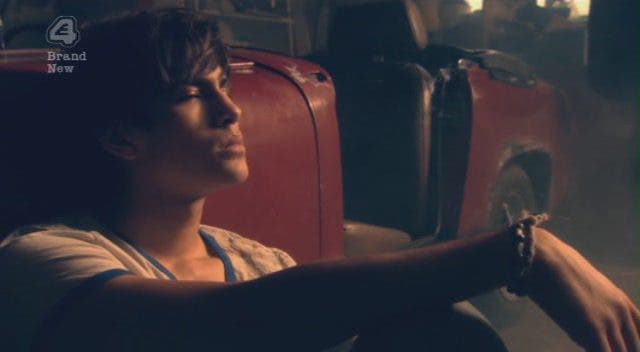 Skins Resumen de Episodio 3×05 “Naomily”