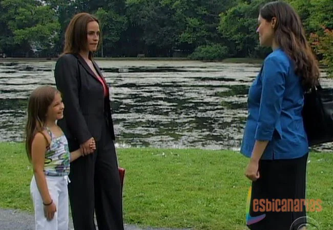 Olivia, Natalia y Emma en el parque