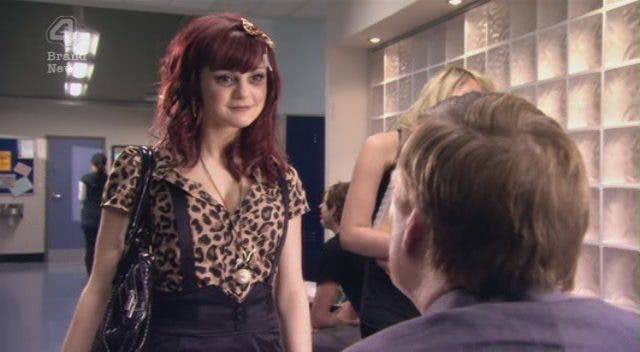 Skins Resumen de Episodio 3&times;09 &laquo;Naomily&raquo;