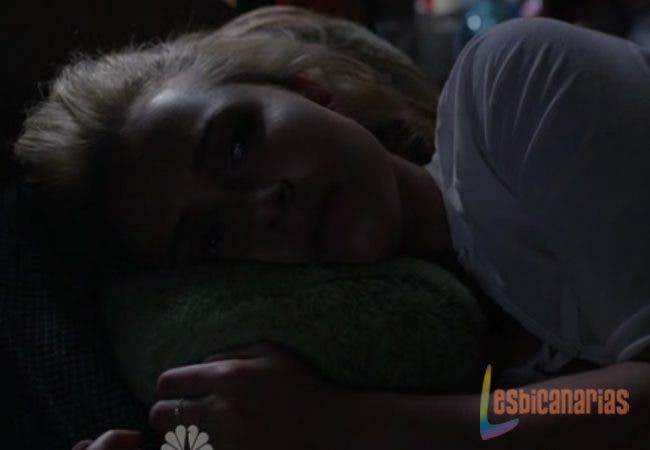 Claire y Gretchen 4x09-05 Claire y Gretchen 4x09-05