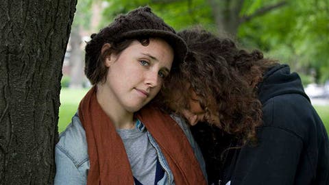 Pareja L&eacute;sbica To Each Her Own