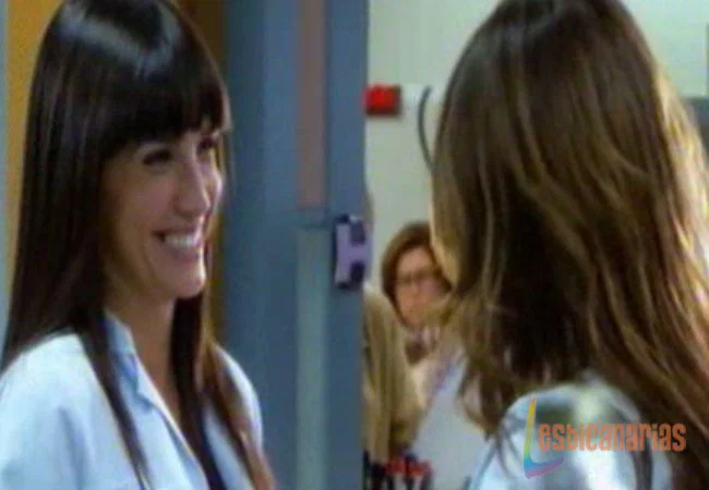 Hospital Central 18x14-03 Maca y Esther