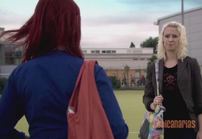 Skins4x02-08 Emily y Naomi Skins