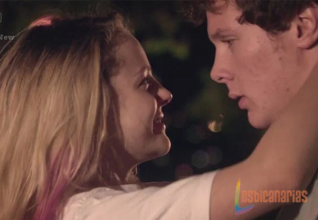 Naomily 4x06-09 JJ y Lara Skins