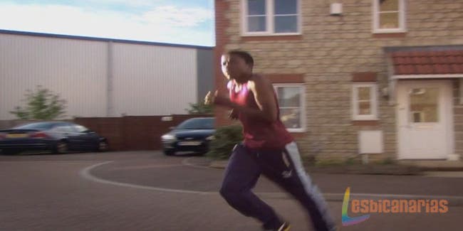 Skins resumen de episodio 4×08 «Naomily»