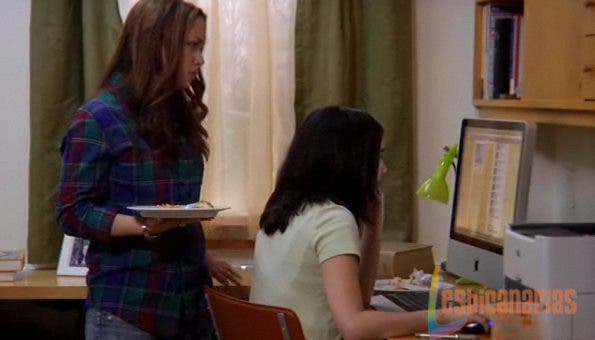 Anyone But Me 2x05-06 Vivian y Aster Anyone But Me