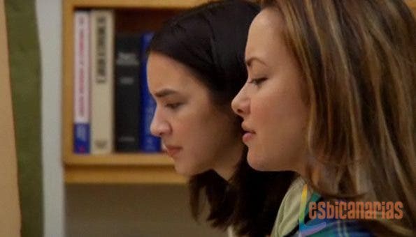 Anyone But Me 2x05-07 Aster y Vivian Anyone But Me