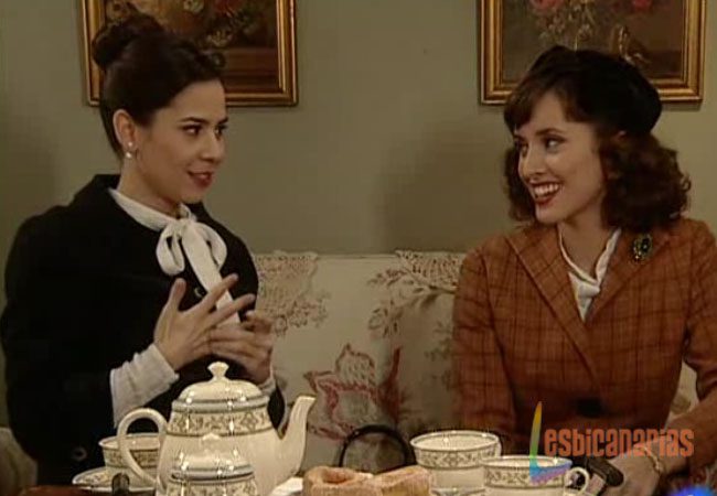 AnayTeresa1x03-08 Ana y Teresa Amar en Tiempos Revueltos
