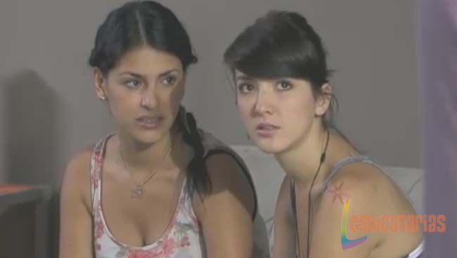 Las Aparicio 1x11-02 Julia y Mariana