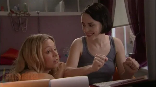 Lip Service 1x01-02