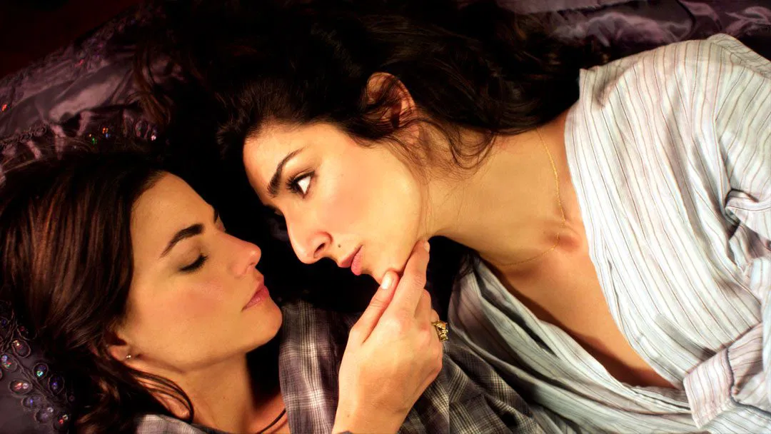 Protagonistas de Elena Undone