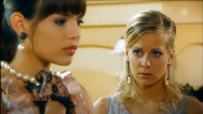 Miriam y Rebecca 5-08