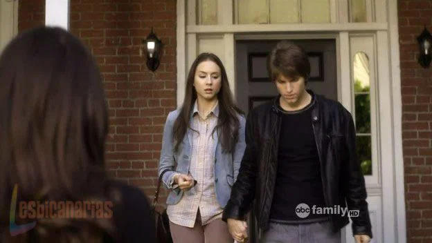 PLL 1x17-10