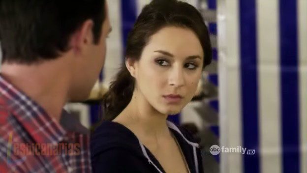 Pretty Little Liars 1x21-08