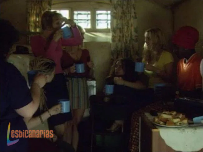 Bad Girls 1x08-05