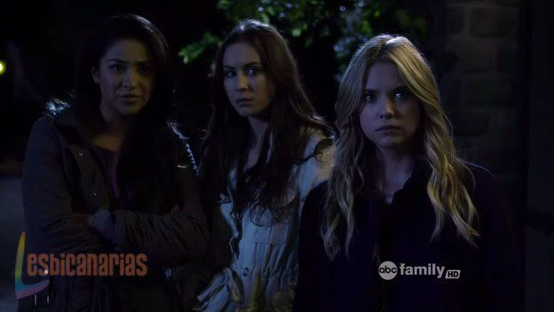 Pretty Little Liars 2x02-01