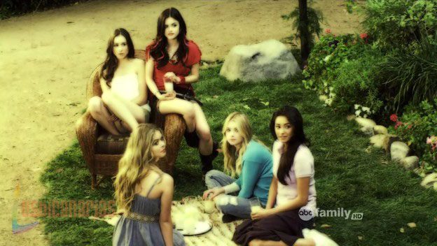 Pretty Little Liars 2x02-09