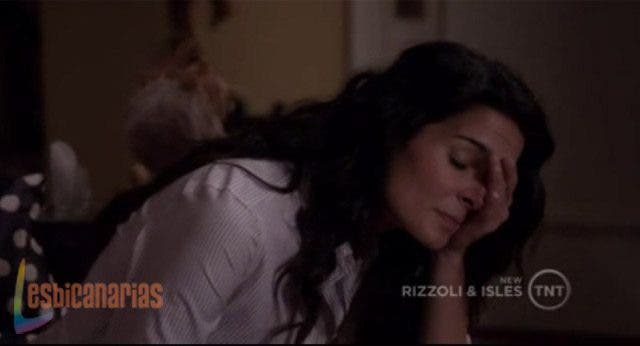 Rizzoli & Isles 2x02-02