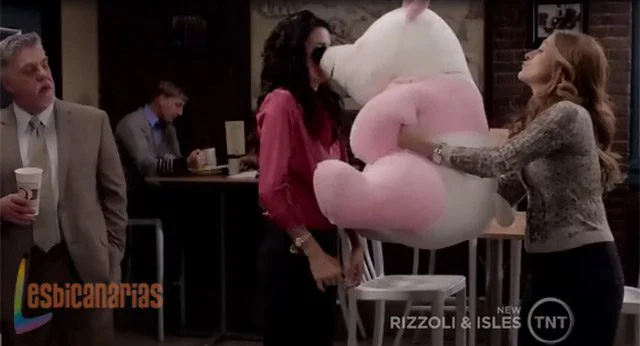 Rizzoli & Isles 2x03-07