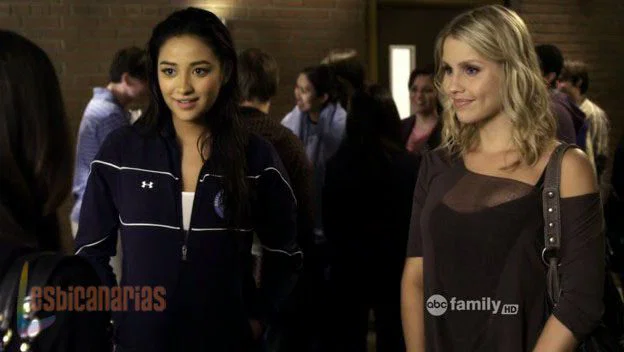 Pretty Little Liars 2x04-04