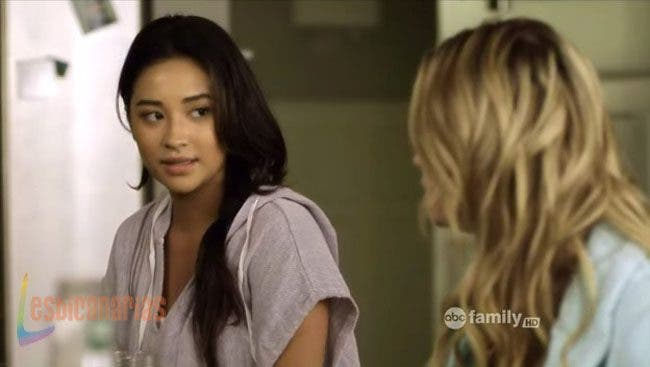 Pretty Little Liars 2x08-03