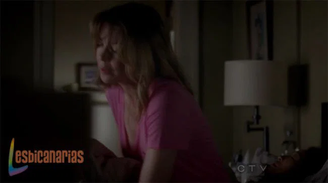 Meredith y Cristina Despertando