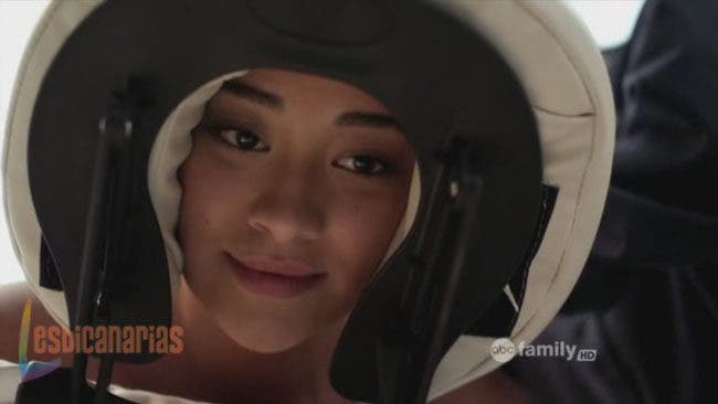 Pretty Little Liars 2x10-06