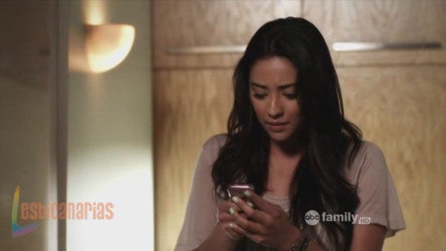 Pretty Little Liars 2x10-08