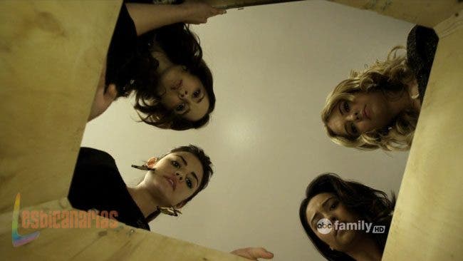 Pretty Little Liars 2x12-04