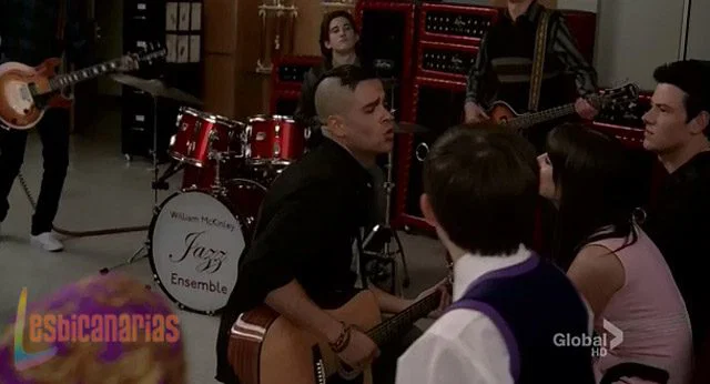 Brittany y Santana 2x07-04