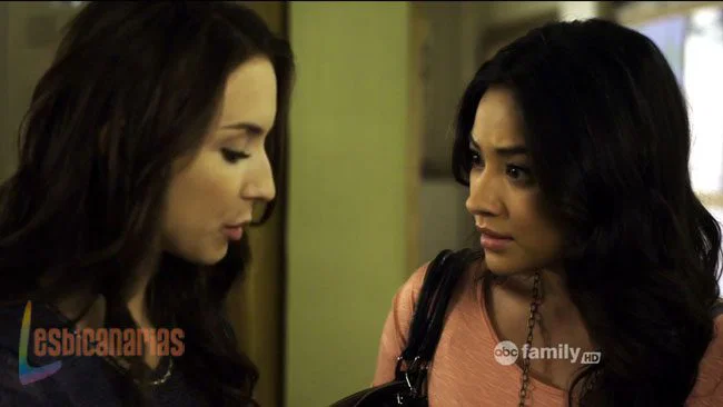 Pretty Little Liars 2x15-04