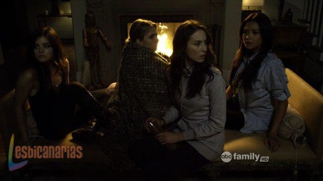 Pretty Little Liars 2x16-01
