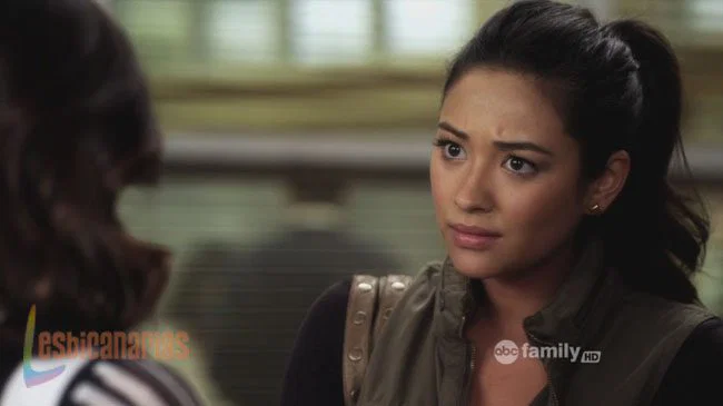 Pretty Little Liars 2x17-05