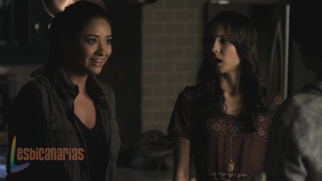 Pretty Little Liars 2x17-08