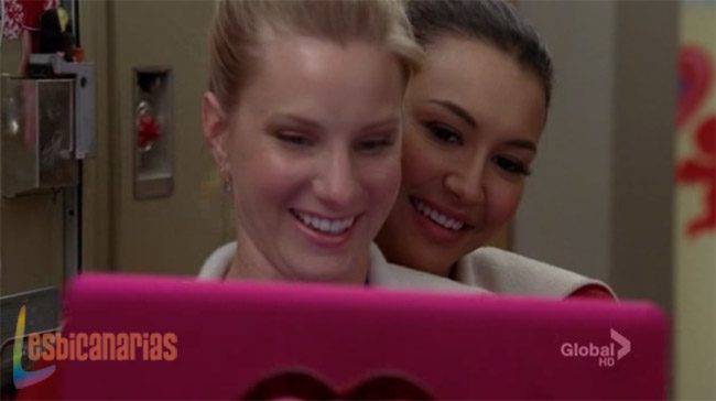 Brittany y Santana por fin se han besado