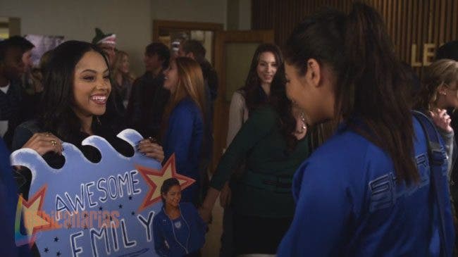 Pretty Little Liars 2x20-02