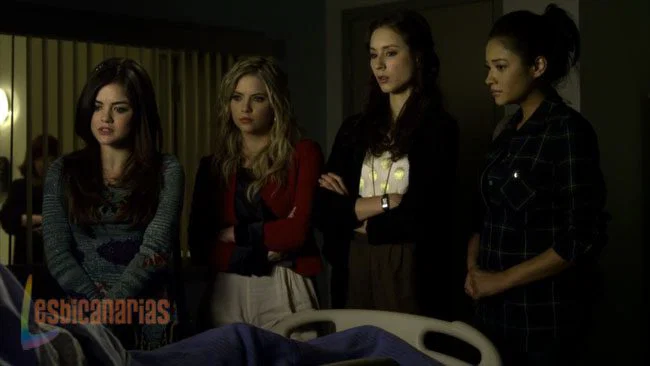 Pretty Little Liars 2x23-07