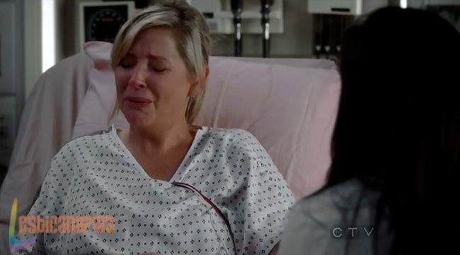 Arizona llorando junto a Callie