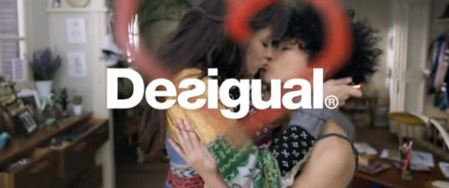 Anuncio l&eacute;sbico Desigual