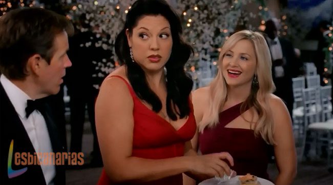 Callie devolviendo la comida