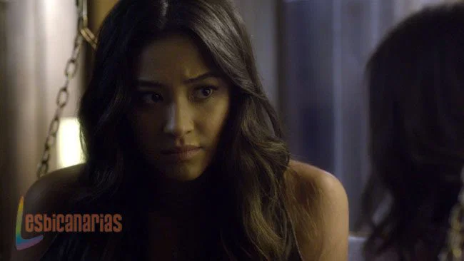 Emily Pretty Little Liars