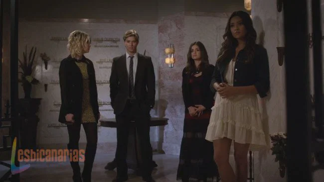 Emily Pretty Little Liars