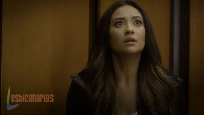 Pretty Little Liars 3x19-05