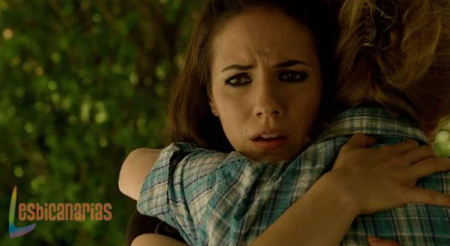 Bo con su madre adoptiva