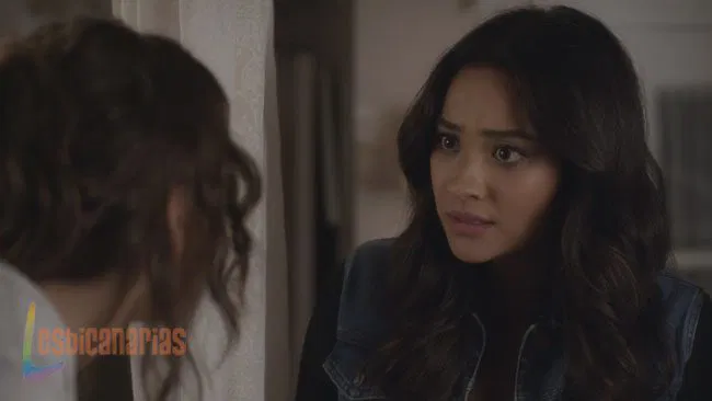 Emily y Page 3x21-01