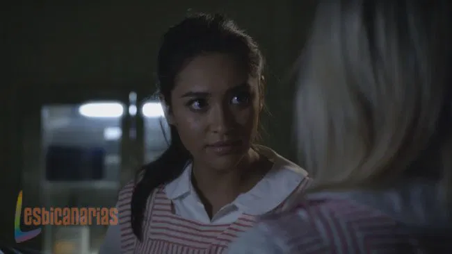 Emily y Page 3x23-03