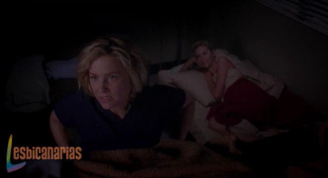 Arizona vistiéndose