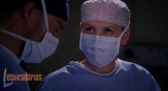 Avery y Arizona hablando de Mark