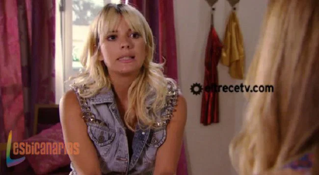 Brenda y Marisa 1x11-01