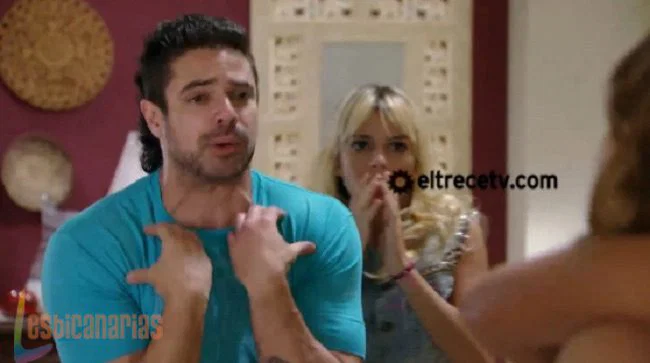 Brenda y Marisa 1x11-04